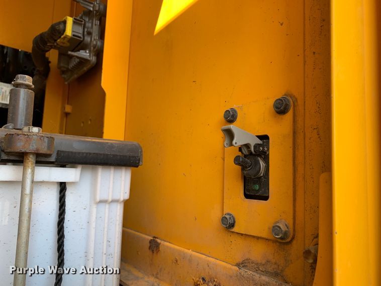 image for item DM7927 2015 Volvo EC380EL excavator