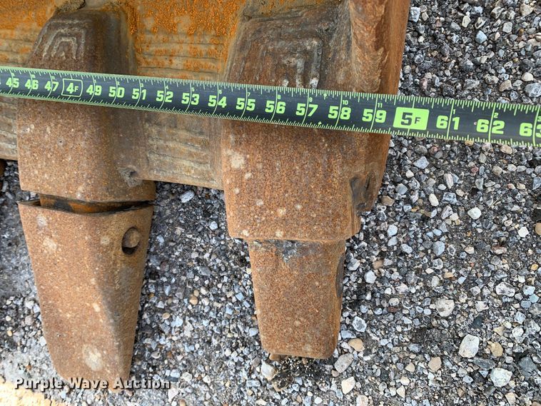 image for item DM7927 2015 Volvo EC380EL excavator