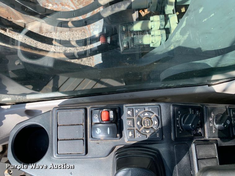 image for item DM7927 2015 Volvo EC380EL excavator