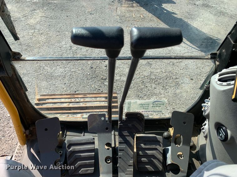 image for item DM7927 2015 Volvo EC380EL excavator