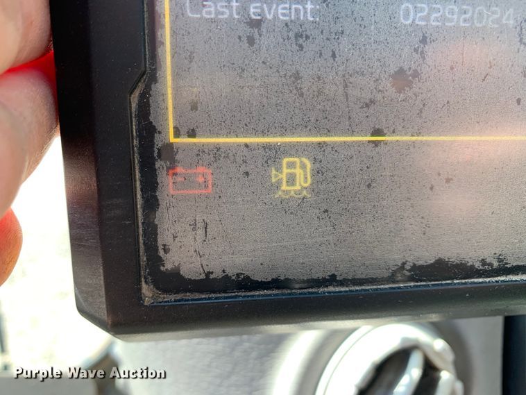 image for item DM7927 2015 Volvo EC380EL excavator