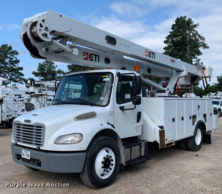 image for item DM7929 2015 Freightliner Business Class M2 bucket truck