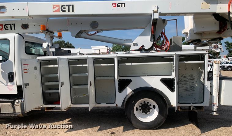 image for item DM7929 2015 Freightliner Business Class M2 bucket truck