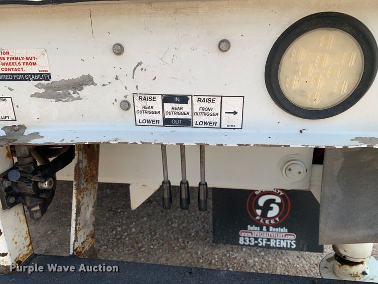 image for item DM7929 2015 Freightliner Business Class M2 bucket truck