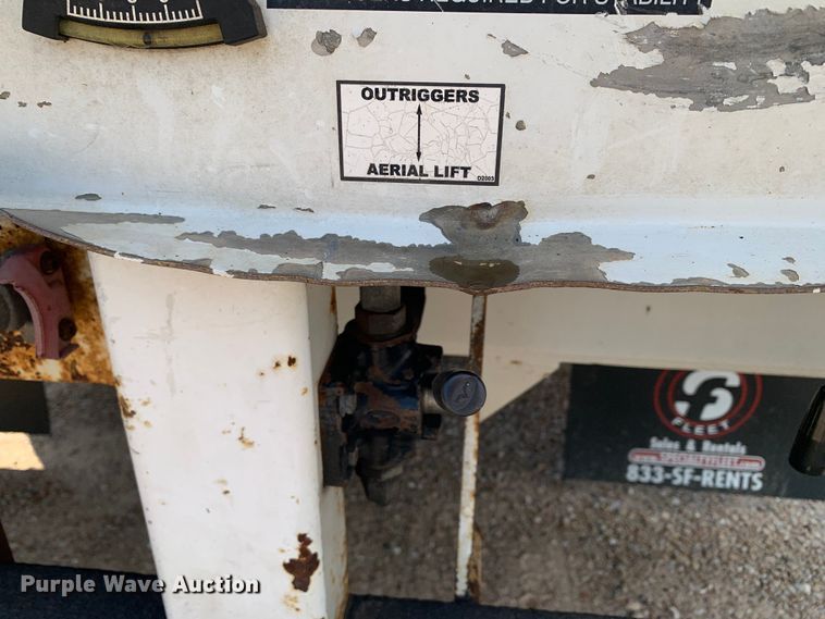 image for item DM7929 2015 Freightliner Business Class M2 bucket truck