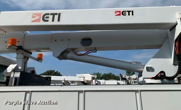 image for item DM7929 2015 Freightliner Business Class M2 bucket truck