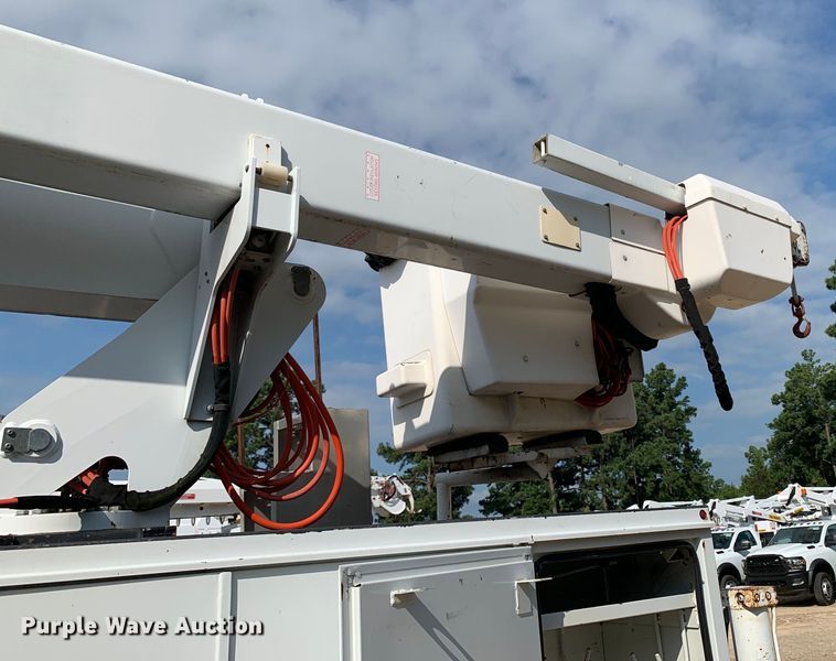 image for item DM7929 2015 Freightliner Business Class M2 bucket truck