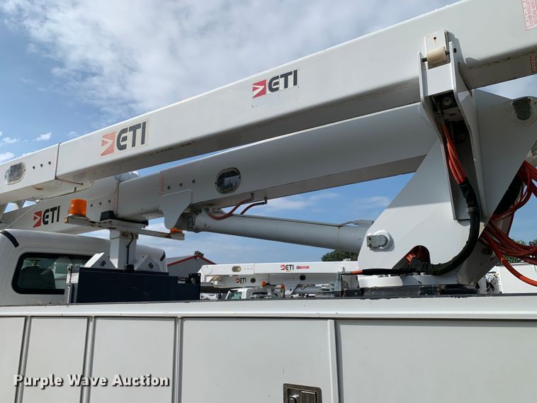 image for item DM7929 2015 Freightliner Business Class M2 bucket truck