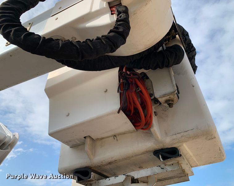 image for item DM7929 2015 Freightliner Business Class M2 bucket truck