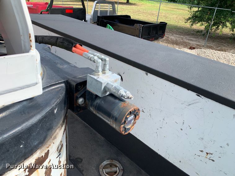 image for item DM7929 2015 Freightliner Business Class M2 bucket truck