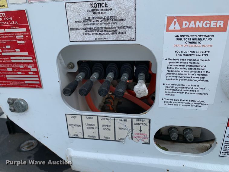 image for item DM7929 2015 Freightliner Business Class M2 bucket truck