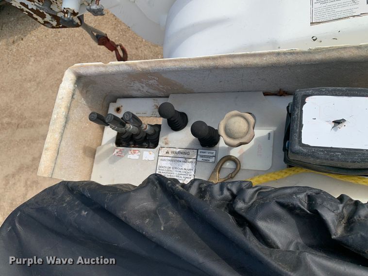 image for item DM7929 2015 Freightliner Business Class M2 bucket truck