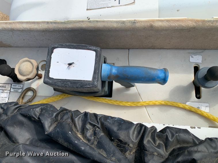 image for item DM7929 2015 Freightliner Business Class M2 bucket truck