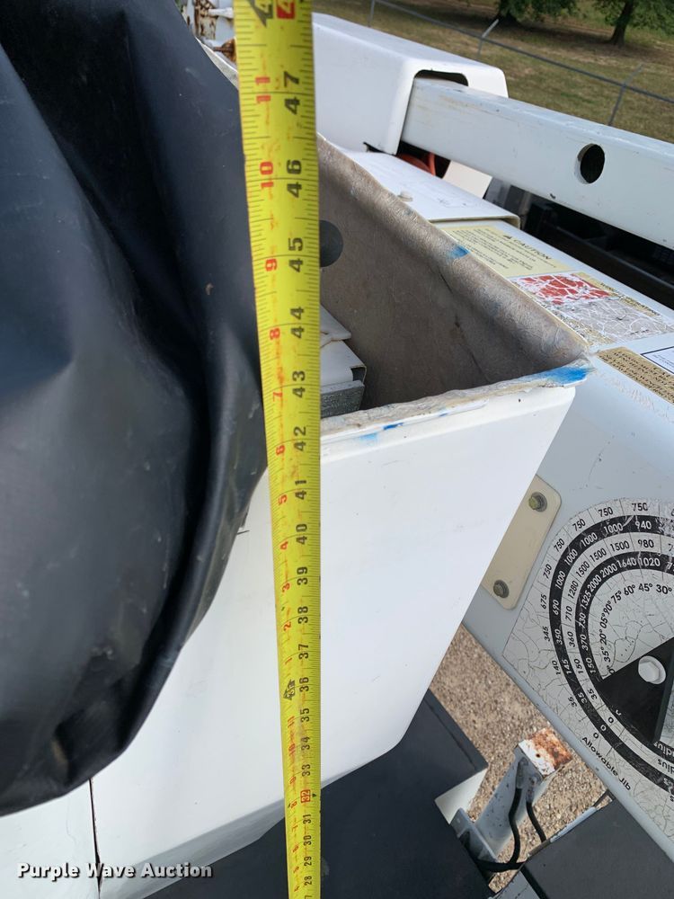 image for item DM7929 2015 Freightliner Business Class M2 bucket truck