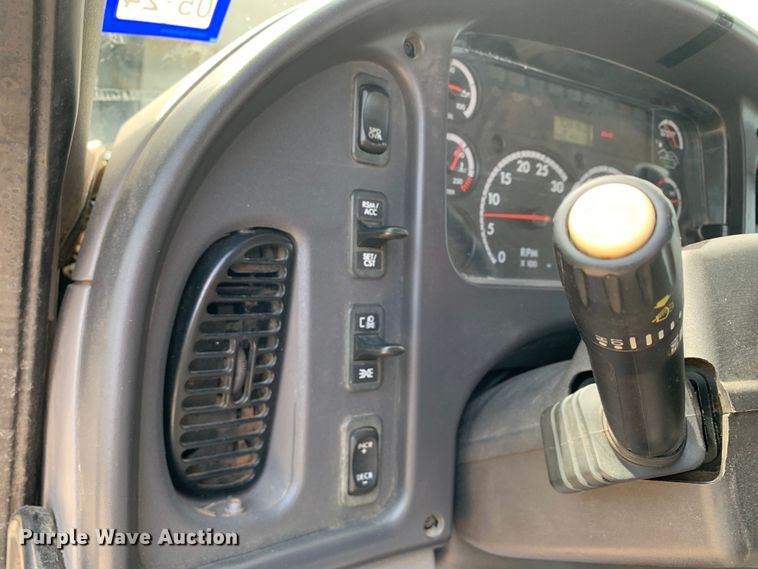 image for item DM7929 2015 Freightliner Business Class M2 bucket truck