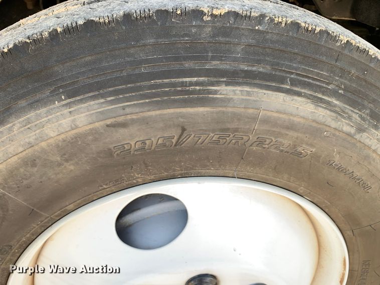 image for item DM7929 2015 Freightliner Business Class M2 bucket truck