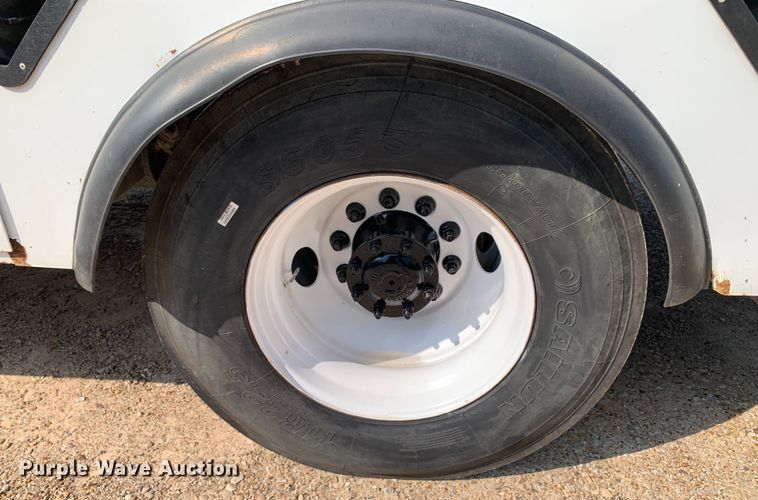 image for item DM7929 2015 Freightliner Business Class M2 bucket truck