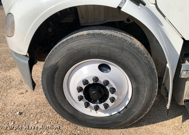 image for item DM7929 2015 Freightliner Business Class M2 bucket truck