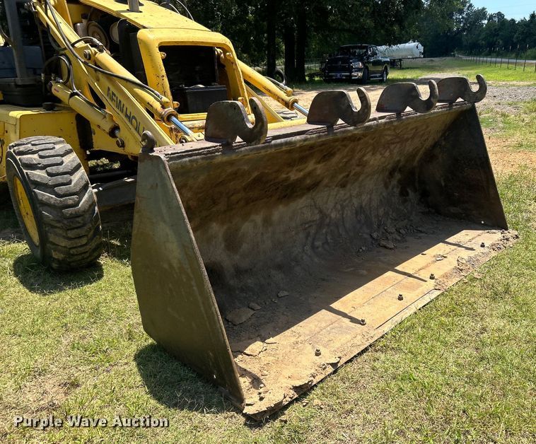 image for item DO6554 2001 New Holland LB75.B backhoe