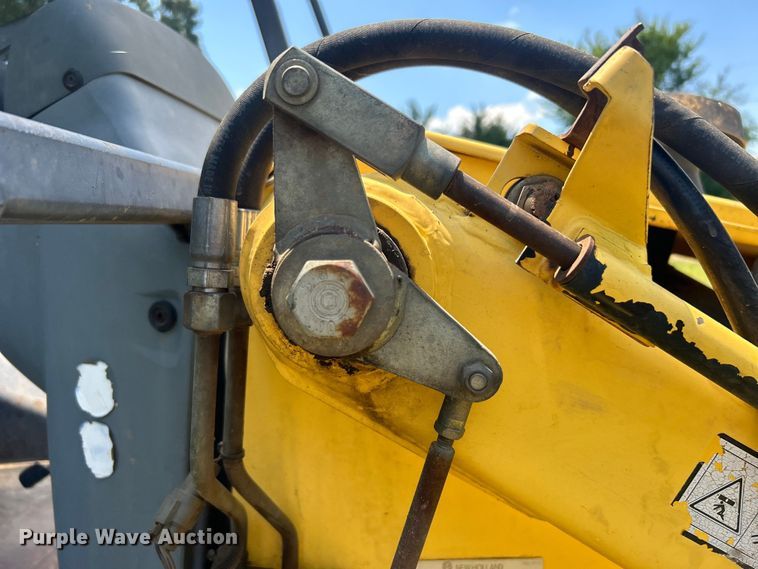 image for item DO6554 2001 New Holland LB75.B backhoe