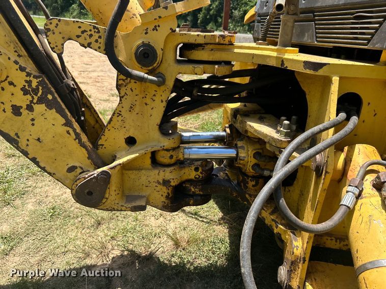 image for item DO6554 2001 New Holland LB75.B backhoe