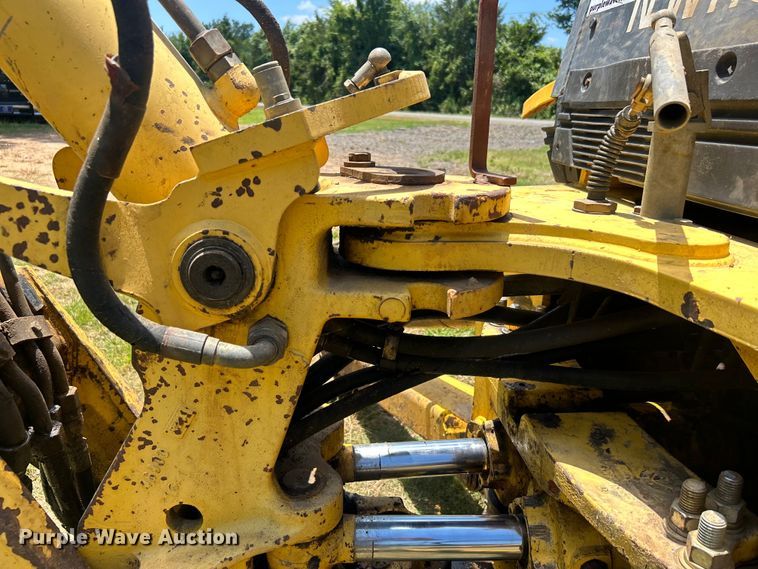 image for item DO6554 2001 New Holland LB75.B backhoe