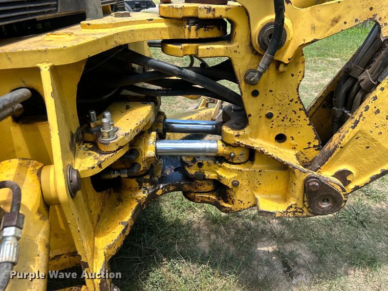 image for item DO6554 2001 New Holland LB75.B backhoe