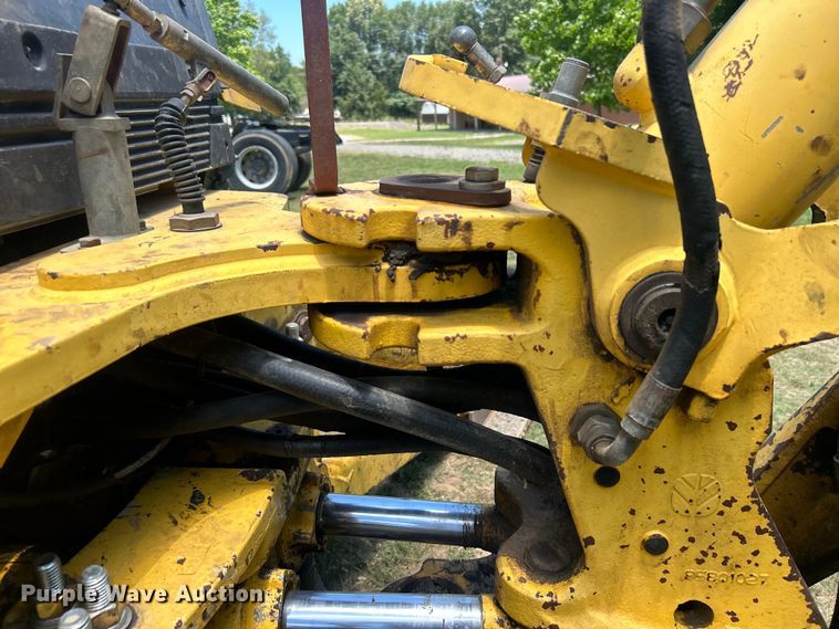image for item DO6554 2001 New Holland LB75.B backhoe