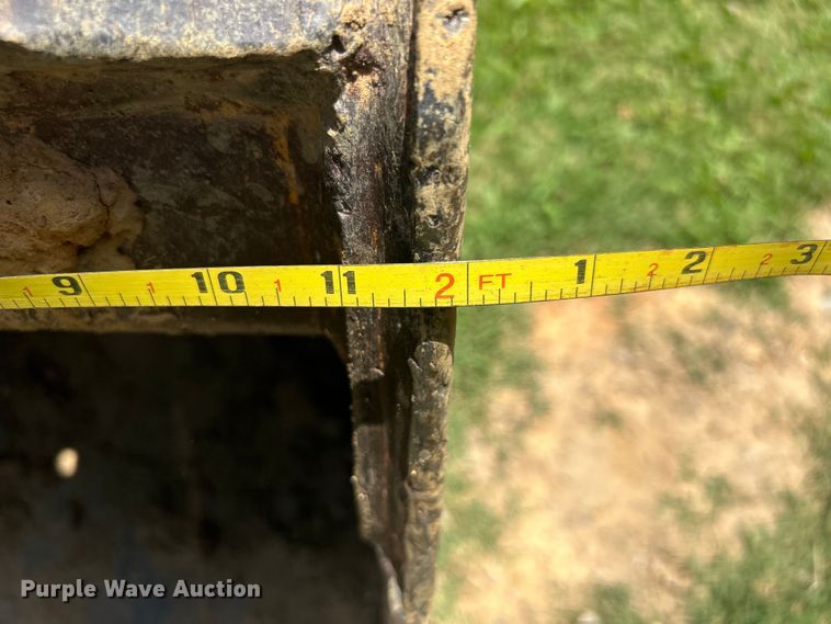 image for item DO6554 2001 New Holland LB75.B backhoe