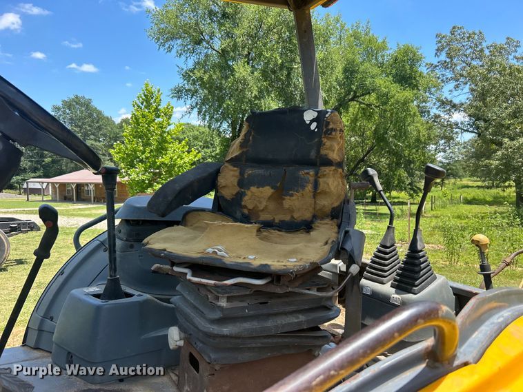 image for item DO6554 2001 New Holland LB75.B backhoe