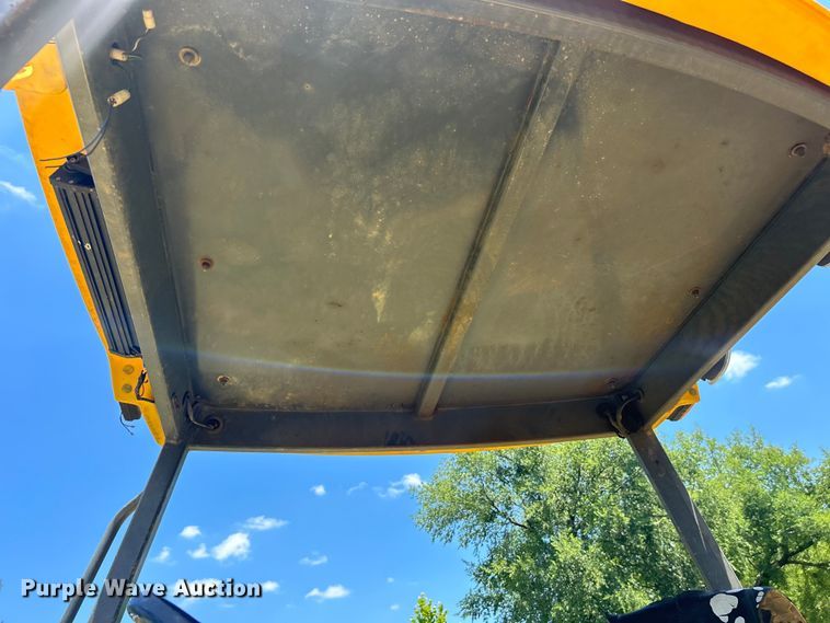 image for item DO6554 2001 New Holland LB75.B backhoe