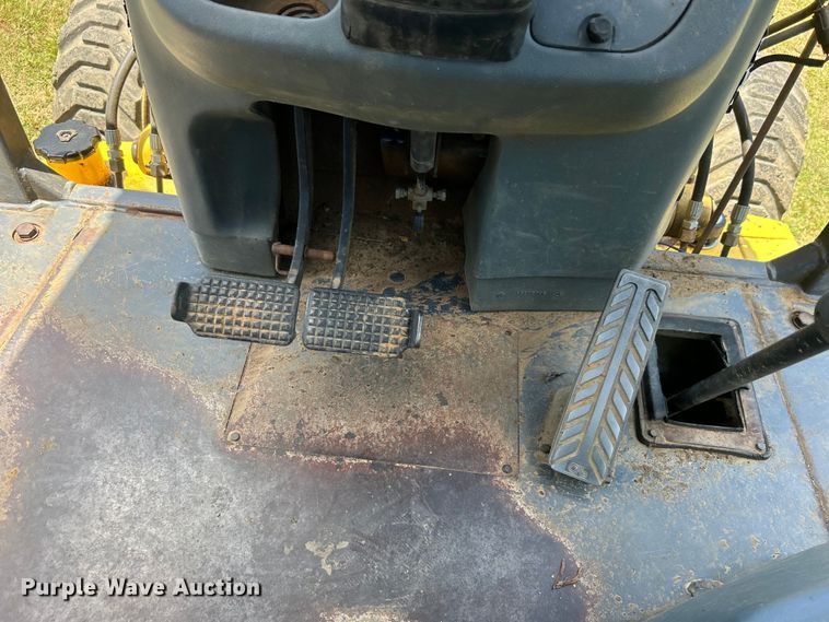 image for item DO6554 2001 New Holland LB75.B backhoe