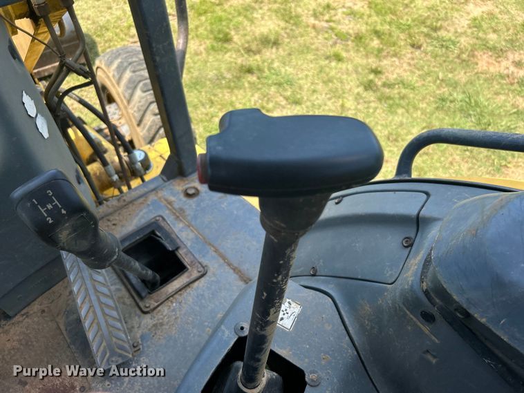 image for item DO6554 2001 New Holland LB75.B backhoe