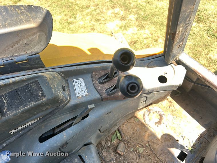 image for item DO6554 2001 New Holland LB75.B backhoe
