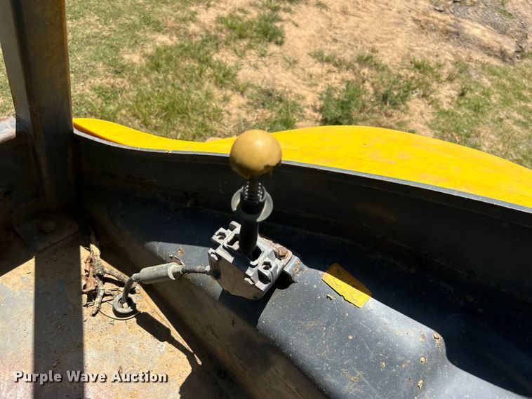 image for item DO6554 2001 New Holland LB75.B backhoe