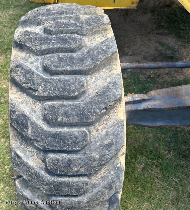 image for item DO6554 2001 New Holland LB75.B backhoe