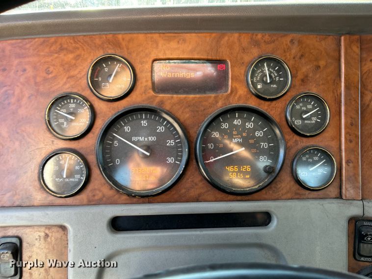 image for item DO6555 2008 Peterbilt 386 vacuum truck