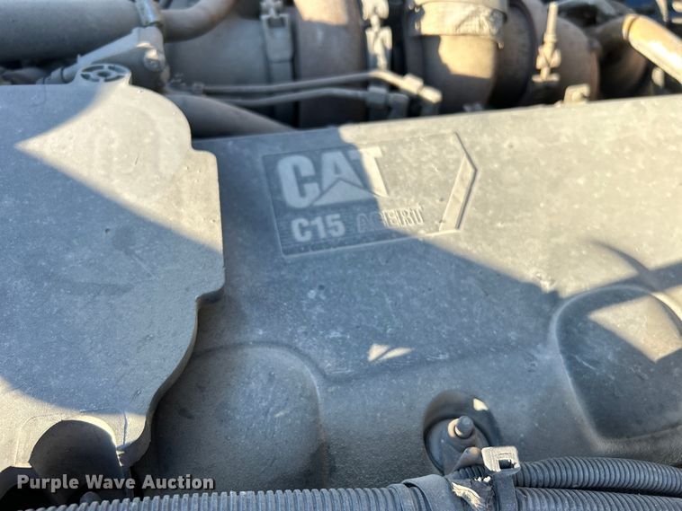 image for item DO6555 2008 Peterbilt 386 vacuum truck