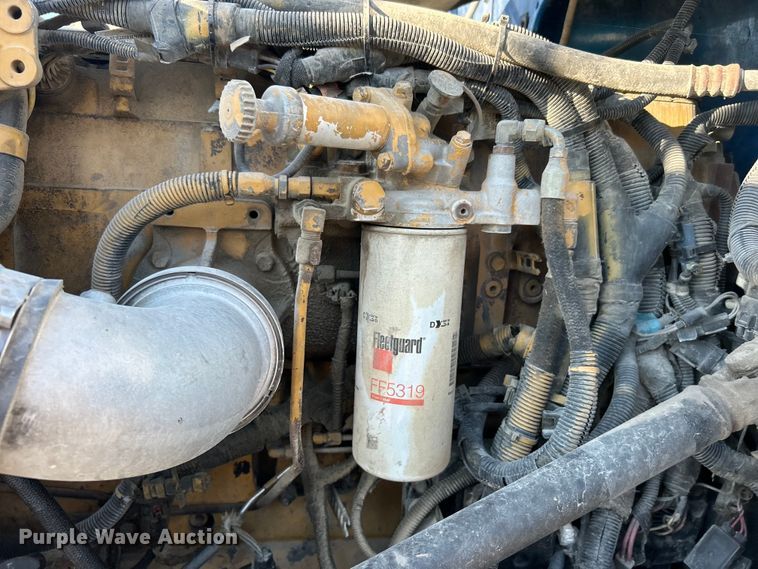 image for item DO6555 2008 Peterbilt 386 vacuum truck