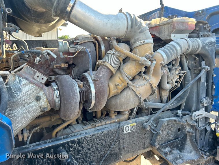 image for item DO6555 2008 Peterbilt 386 vacuum truck