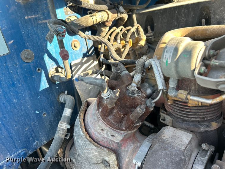 image for item DO6555 2008 Peterbilt 386 vacuum truck