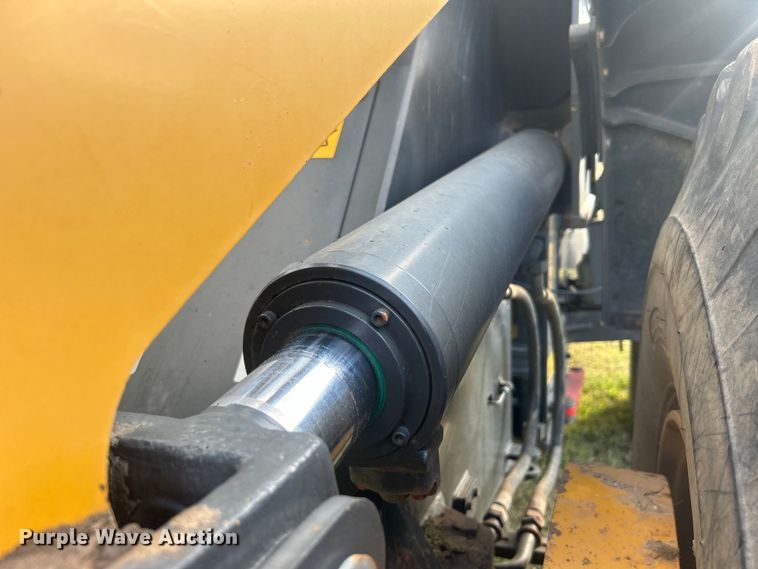 image for item DO6565 2014 SDLG LG938L wheel loader