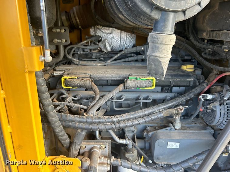 image for item DO6565 2014 SDLG LG938L wheel loader