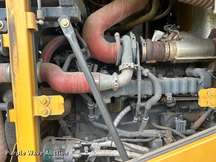 image for item DO6565 2014 SDLG LG938L wheel loader