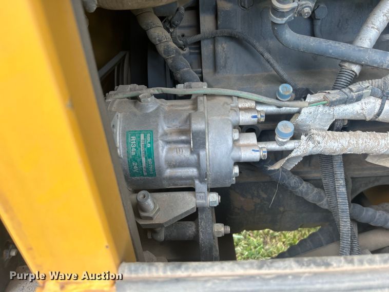 image for item DO6565 2014 SDLG LG938L wheel loader