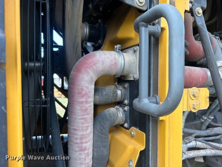 image for item DO6565 2014 SDLG LG938L wheel loader