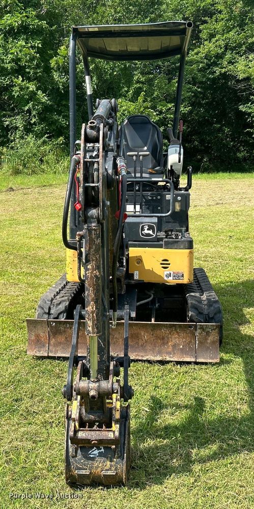 image for item DO6568 2016 John Deere 17G mini excavator