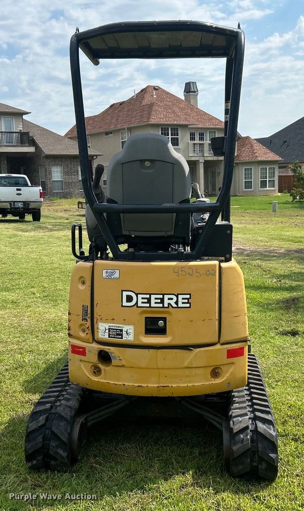 image for item DO6568 2016 John Deere 17G mini excavator