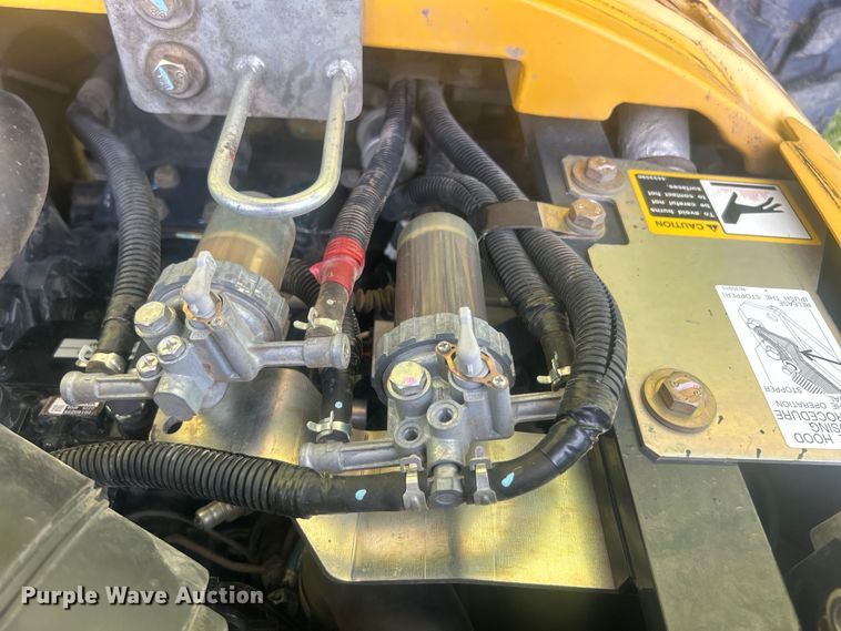 image for item DO6568 2016 John Deere 17G mini excavator