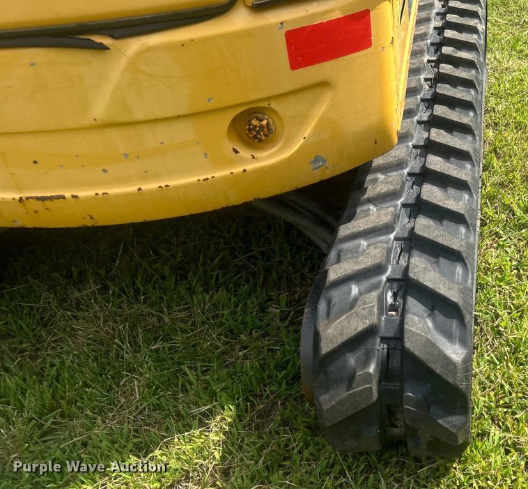 image for item DO6568 2016 John Deere 17G mini excavator